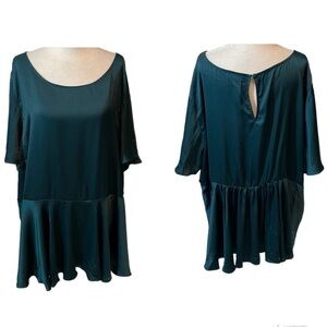 Torrid size 4 winter green short sleeved blouse
